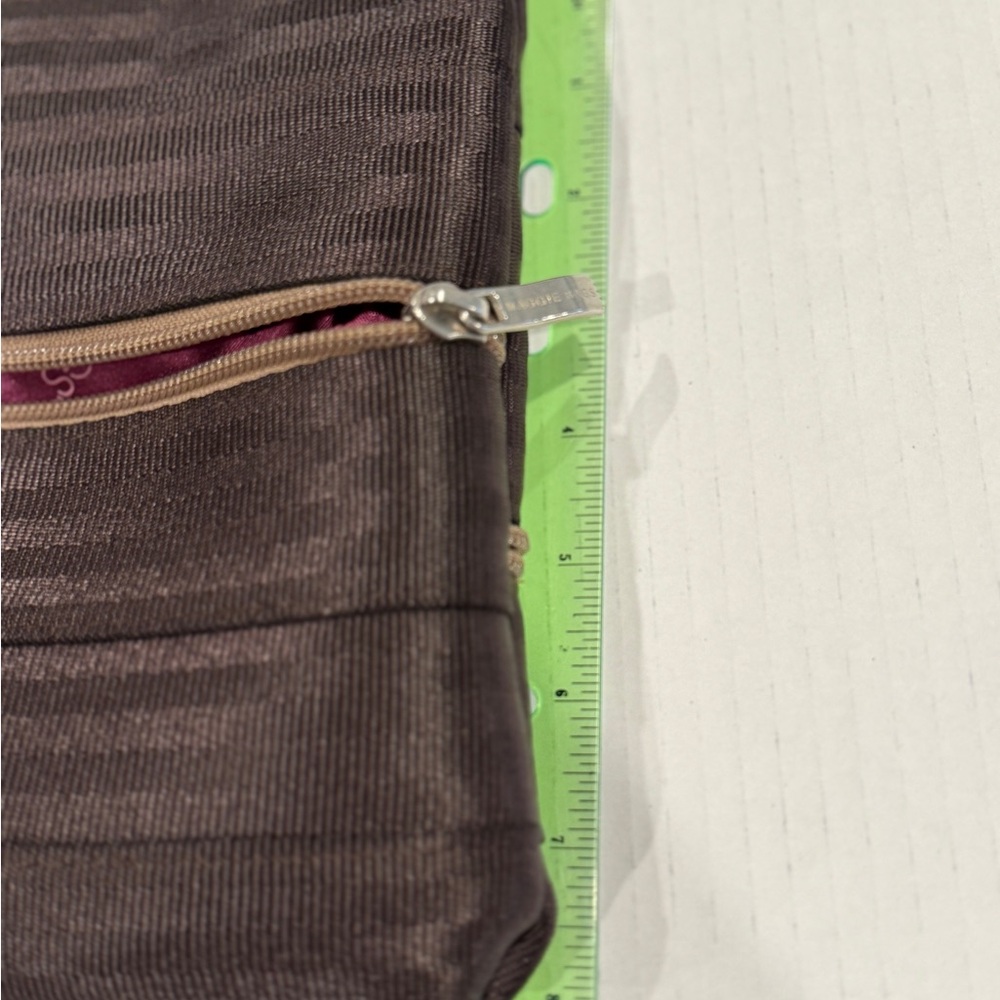Maggie Bags Brown Crossbody Bag Made of Seatbelt - Picture 13 of 16